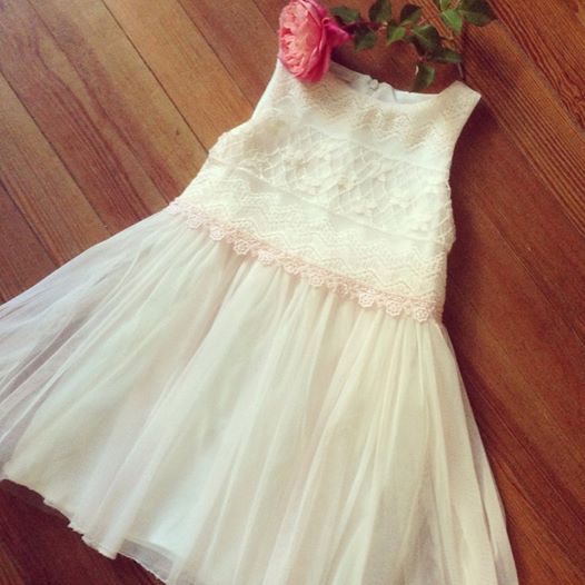 vestido con encaje para nenas Gro verano 2015