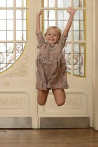 Magdalena Esposito vestido para nena mangas largas estampados invierno 2016