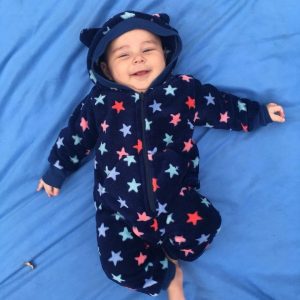 osito con capucha abrigado con cierre Gulubu otoño invierno 2018