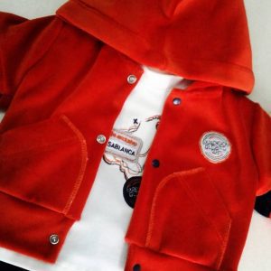 camperita de plush para bebes color ferrite globito team otoño invierno 2018