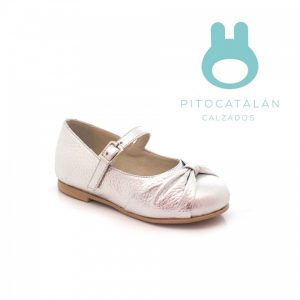 zapato de cuero plateado niña Pitocatalan otoño invierno 2018
