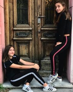 calzas negras con franjas laterales para nenas so cippo otoño invierno 2018