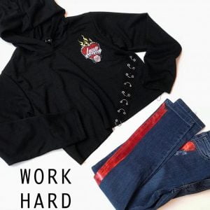 sweater con hojalillos y argollas so cippo otoño invierno 2018