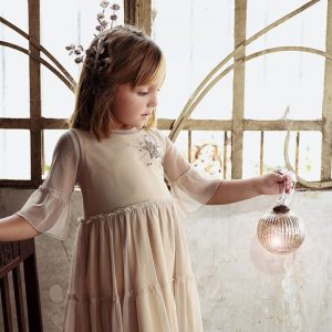 vestido beige niña para fiestas Gro otoño invierno 2018