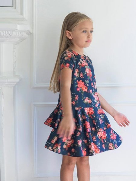 vestido floreado con volado falda para niña Esposito invierno 2018 | Minilook