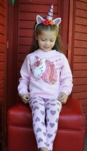 calza con corazones buzo friza unicornio nena urbanito invierno 2018