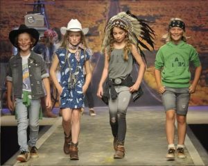vestidos jeans bermudas remeras look casual niños verano 2019