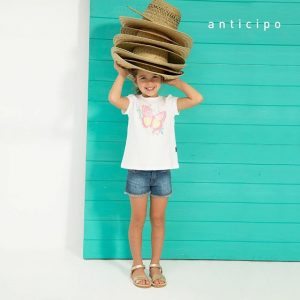 remera blanca con estampa niña mimo co verano 2019