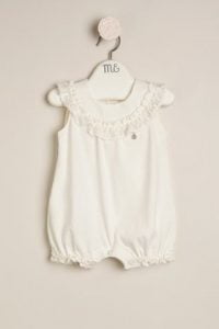 enterito corto musuclosa blanco con puntilla bautismo Magdalena Esposito primavera verano 2019