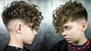 rapado en nuca y largo con rulos cortes de pelo para niños verano