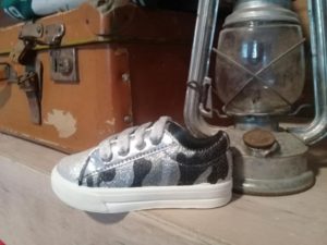zapatilla con brillo para niñas joe hopi otoño invierno 2019