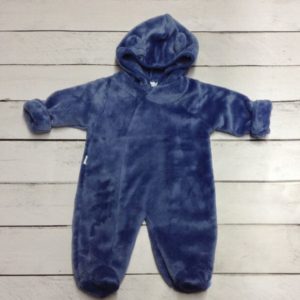 enterito de piel con ccapucha y orejitas Blue otoño invierno 2019