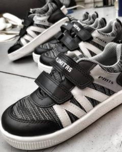 zapatillas para niños Plumitas otoño invierno 2019