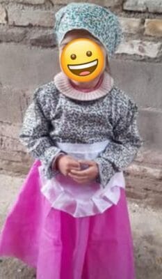 Disfraz de vendedora para niña 25 de mayo