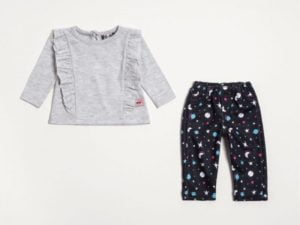 Look beba calza estampada y remera con volados Owoko invierno 2019