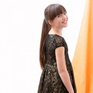 vestido negro y dorado de fiesta para niñas Mapamondo invierno 2019 vestido negro y dorado de fiesta para niñas Mapamondo invierno 2019