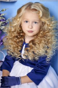 corte de pelo largo risos nena