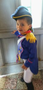 niño con disfraz de belgrano niño con disfraz de belgrano