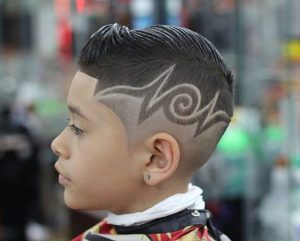 rapado diseño original corte moderno de pelo para niños