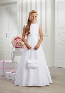 vestido blanco sencillo de niña para comunion 