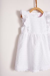 vestido blanco beba Baby Cottons verano 2020