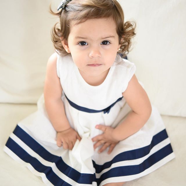 vestido-para-niñas-con-estilo-nautico-verano-2020-Agustina-Marquez