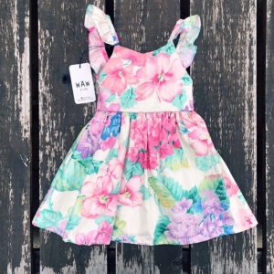 vestido con flores rosas para niña 