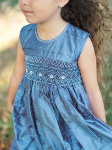 vestido de fiesta niña con punto smock
