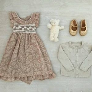 vestido de fiesta para niña con punto smock verano 2020