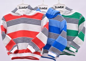 buzo a rayas con capucha bebes zuweni invierno 2020 scaled