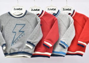 buzo bebes puños a rayas Zuweni invierno 2020 scaled