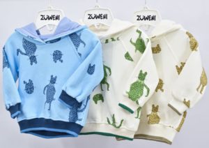 buzo con capucha estampados bebes  scaled