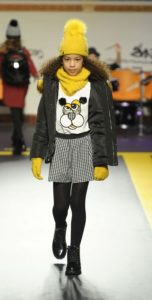 estilo grunge para niñas invierno 2020 scaled