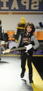 estilo rock para niños scaled estilo rock para niños scaled