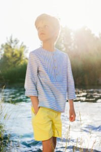 bermuda amarilla niño