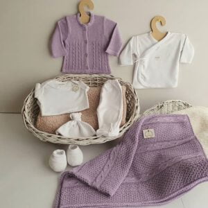 ajuares para regalar a recien nacidos creta verano 2021