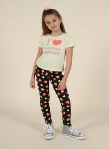 calza larga estampada nenas nucleo kids verano 2021