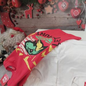 bermuda blanca y remera roja emmo navidad ano nuevo 2020