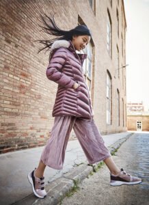 estilo sporty chic para ninas invierno 2021 scaled estilo sporty chic para ninas invierno 2021 scaled