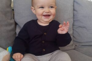 cardigan lana bebe swepper invierno 2021 scaled