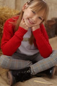 cardigan lana tejido nina nucleo kids invierno 2021 scaled