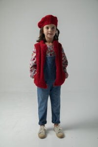 chaleco corderito nena crayon invierno 2022 scaled chaleco corderito nena crayon invierno 2022 scaled