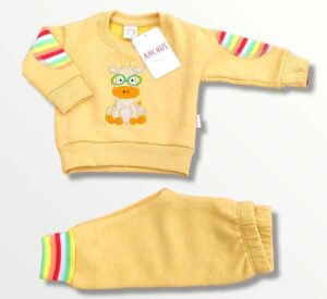 conjunto joggins bebes anzhus invierno 2022