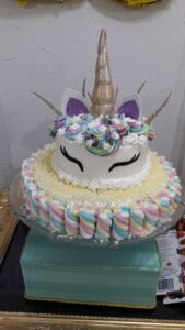 torta dos pisos unicorniofacil scaled
