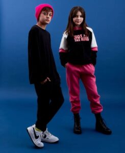 Look ubanos para niños teens nucleo kids invierno 2024 look ubanos para ninos teens nucleo kids invierno 2024