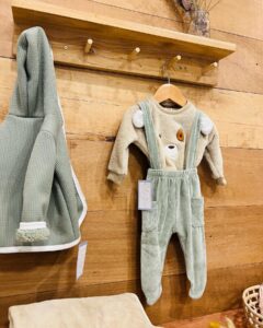 ropa simil piel para bebes joe hopi invierno 2024 1