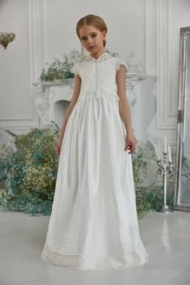 Vestido sencillo para comunion con bolero de encaje