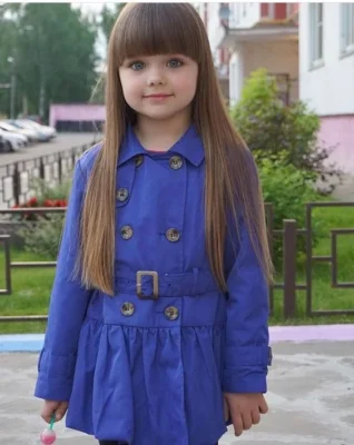 largo y recto corte para cabello fino nina