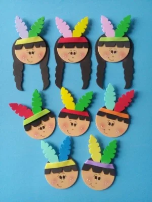 Manualidades Dia Mundial de los Pueblos Indigenas cara de goma eva