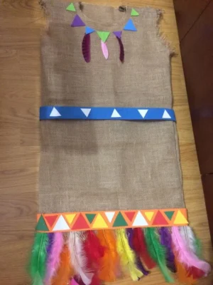 disfraz de india con bolsa alpillera